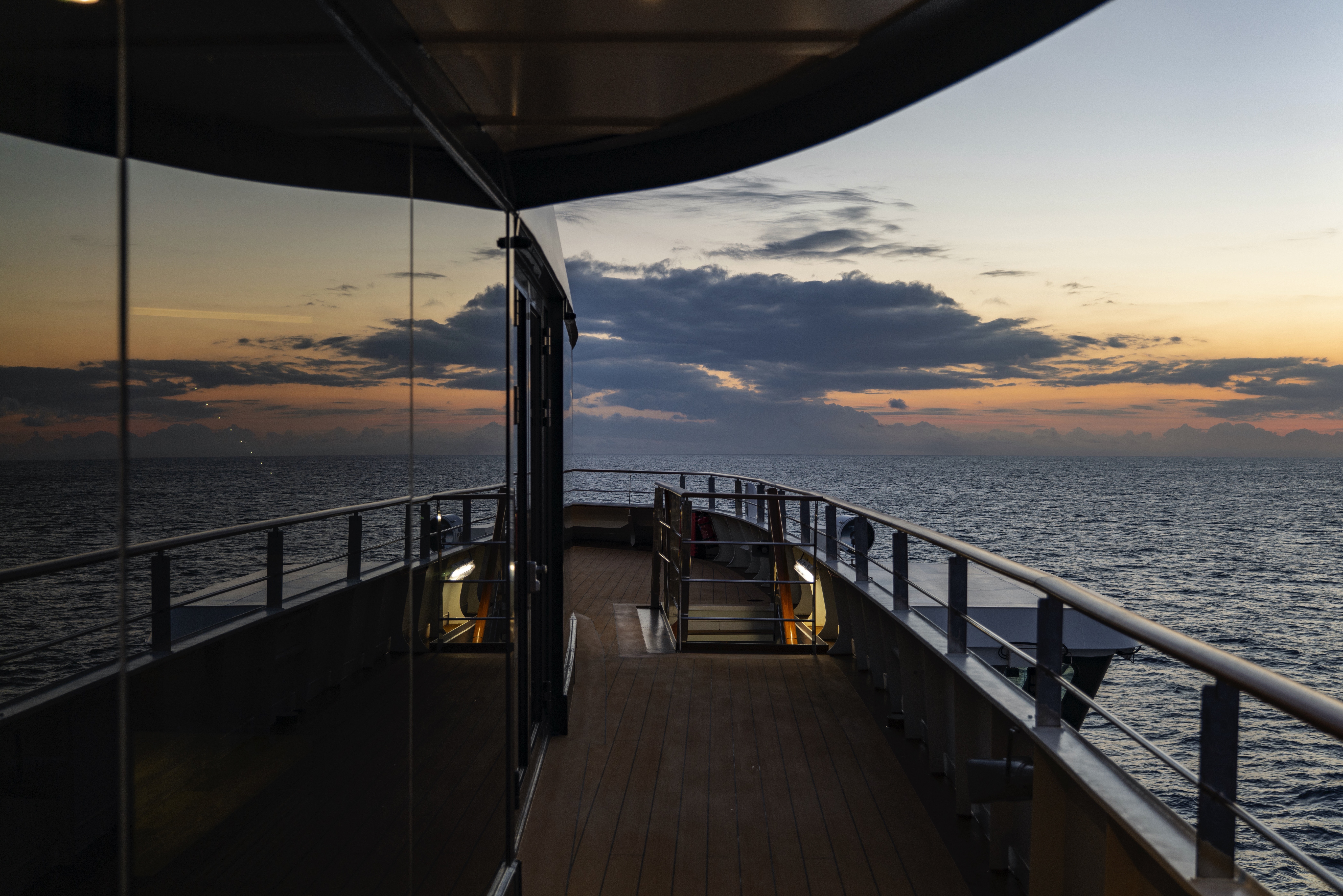 Observation Lounge & Deck on World Voyager